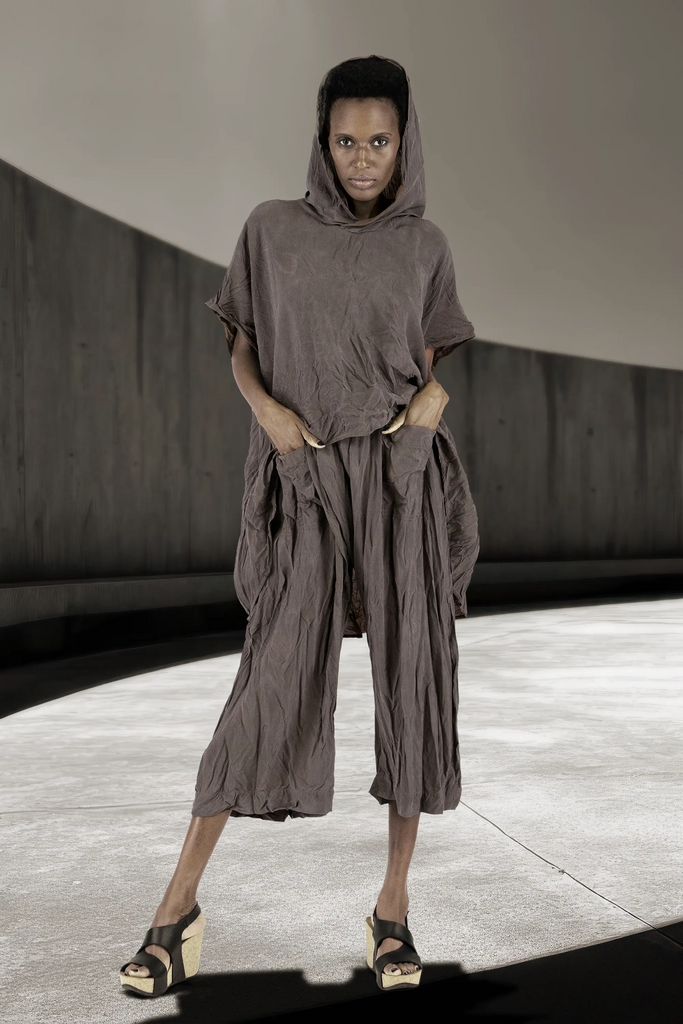 KAYIKO – Avantgarde Designer Mode aus Wien, Österreich – Avant-Garde Designer Fashion from Vienna, Austria